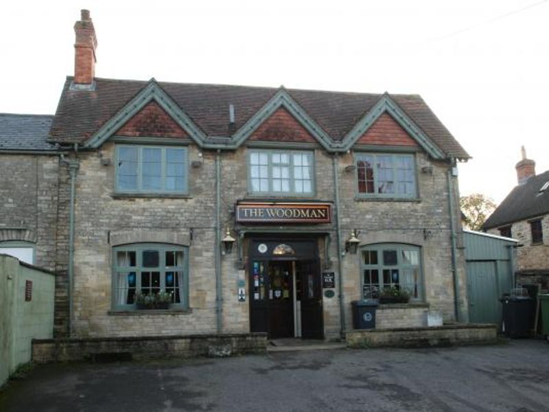 Woodman North Leigh. (Pub, External). Published on 10-12-2013