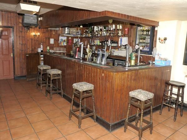 (Pub, Bar). Published on 03-02-2015