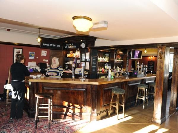 (Pub, Bar). Published on 16-10-2014