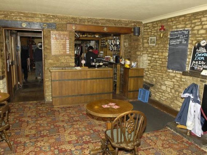(Pub, Bar). Published on 29-03-2014