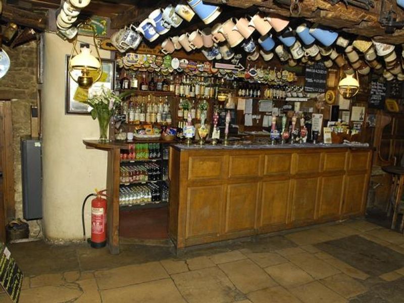 (Pub, Bar). Published on 29-03-2014
