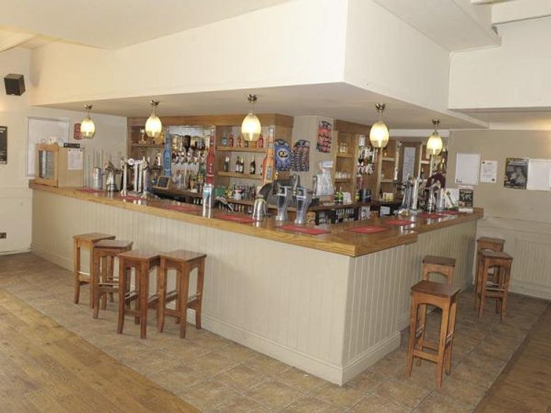 (Pub, Bar). Published on 18-09-2014