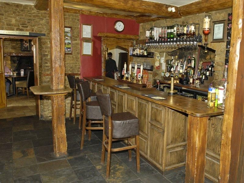(Pub, Bar). Published on 05-03-2017