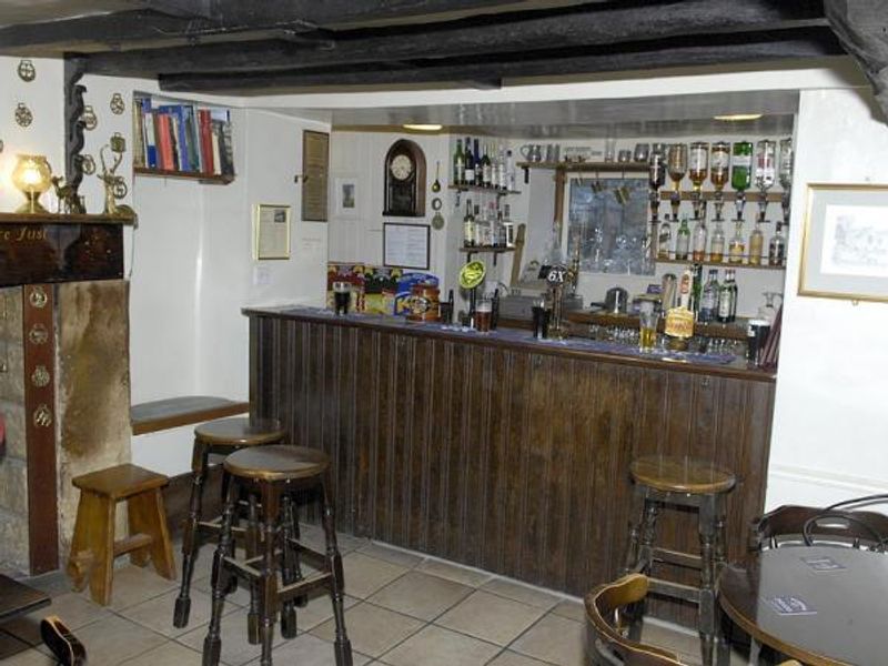 (Pub, Bar). Published on 23-03-2015