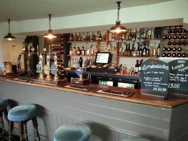 (Pub, Bar). Published on 28-02-2014
