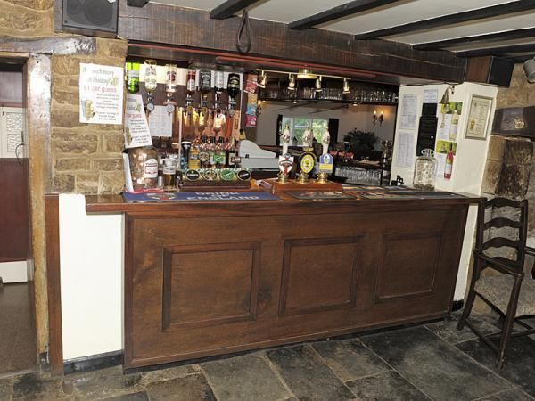 (Pub, Bar). Published on 26-02-2015