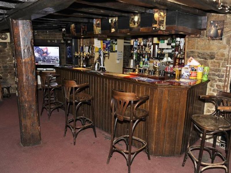 (Pub, Bar). Published on 23-03-2015