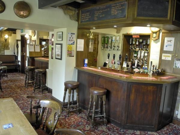 (Pub, Bar). Published on 05-04-2014