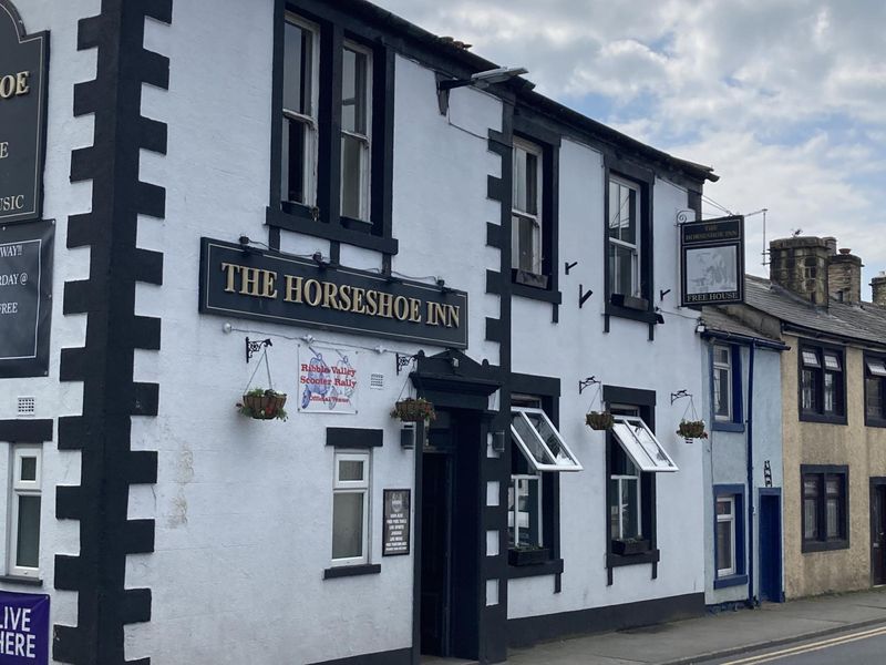 Horseshoe Inn, Clitheroe 6.24 (Martin Snelling). (Pub, External, Key). Published on 02-07-2024