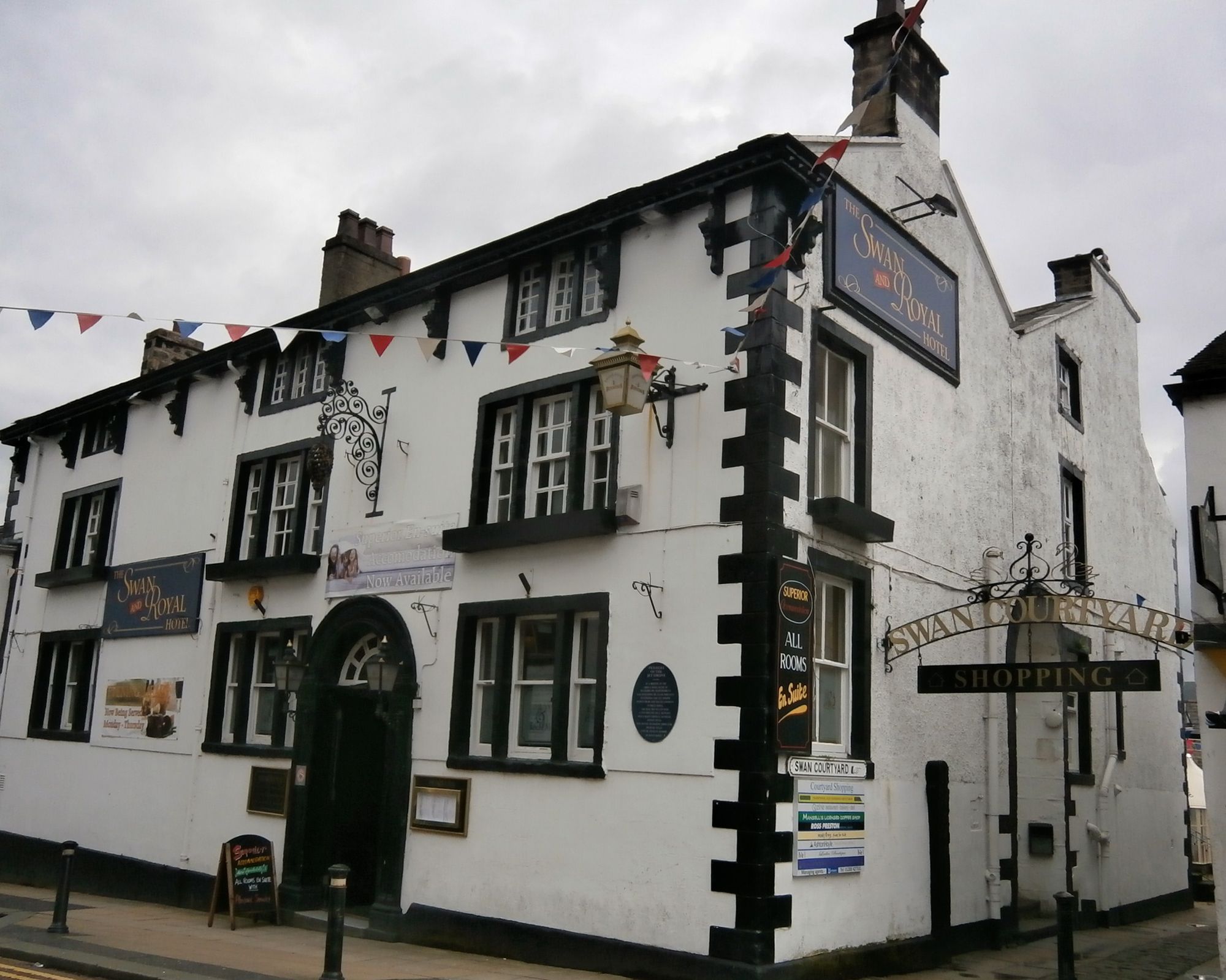 Swan & Royal, Clitheroe - CAMRA - The Campaign for Real Ale