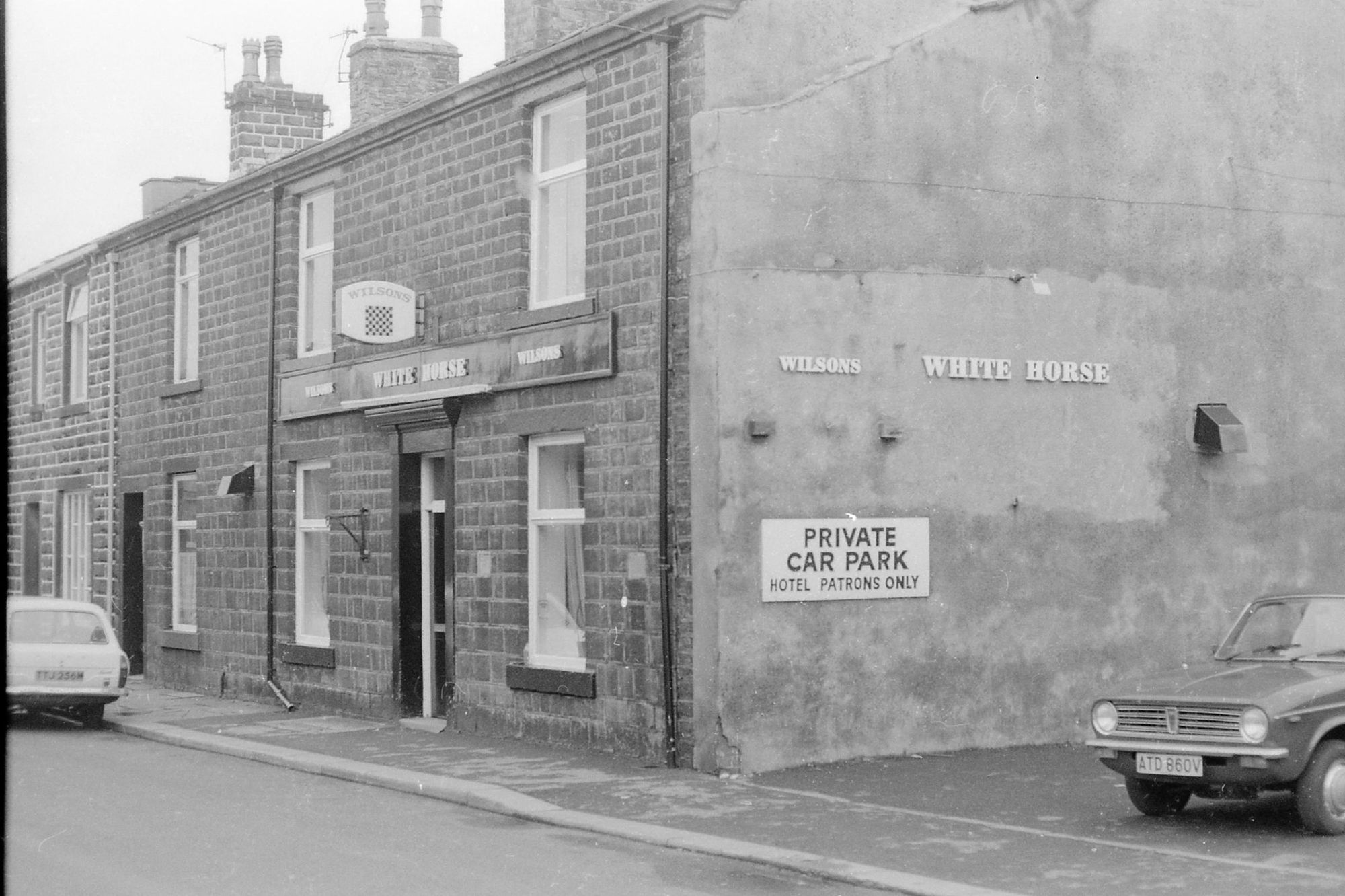 Side View around 1980. (Key). Published on 13-06-2024