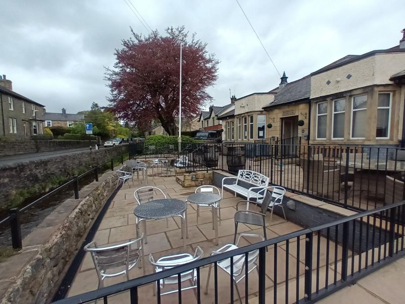 (Pub, Garden). Published on 03-07-2022
