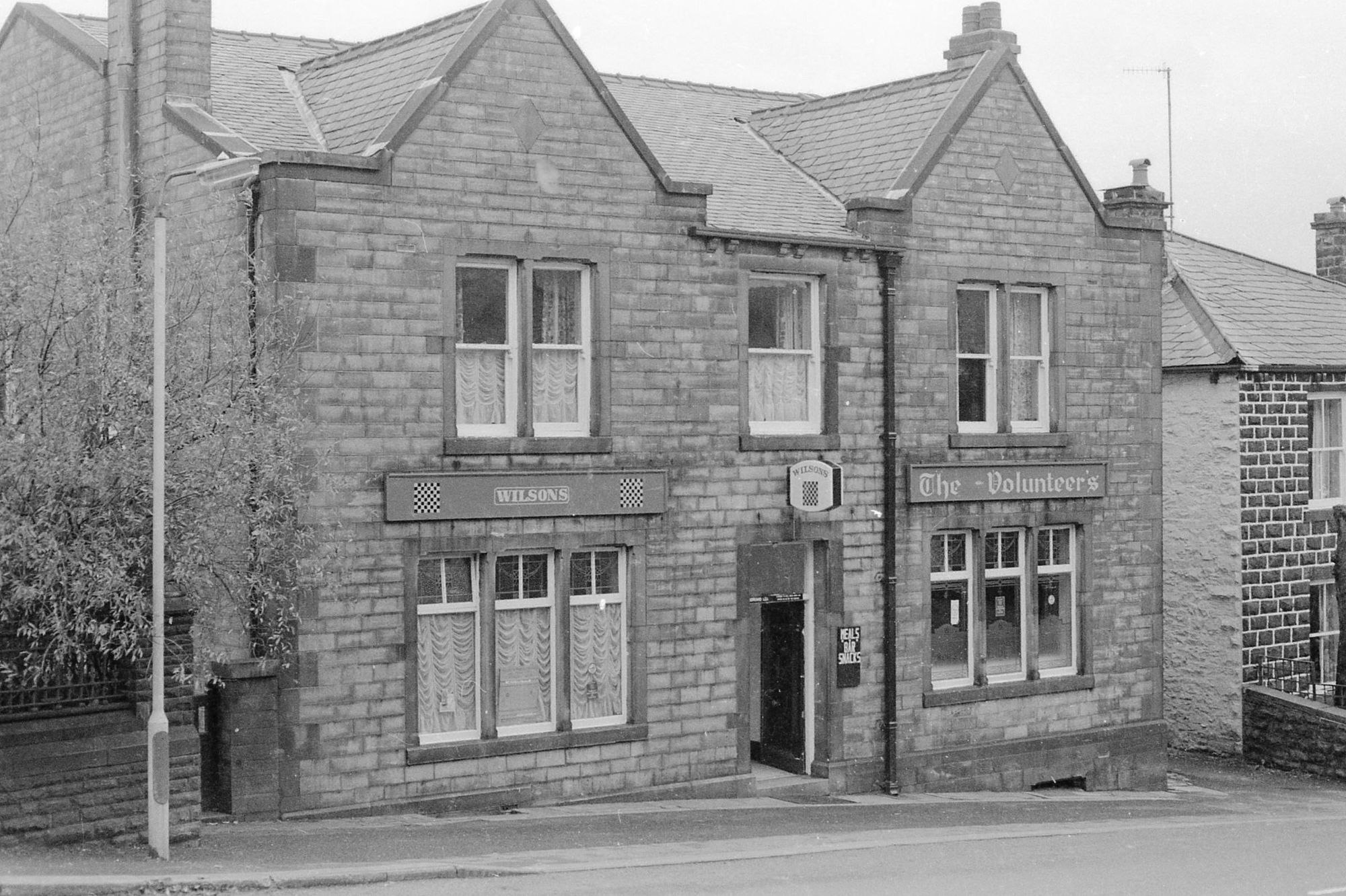 Front View around 1980. (Key). Published on 13-06-2024