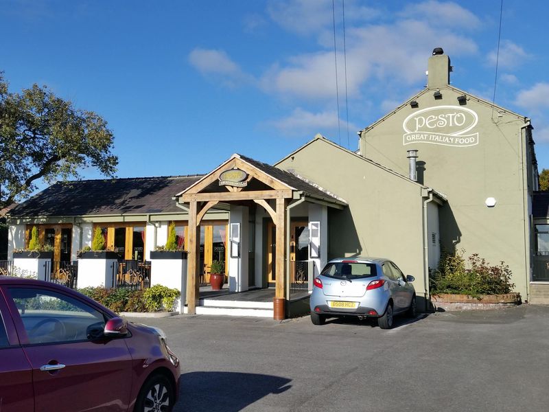 (Restaurant). Published on 24-11-2016