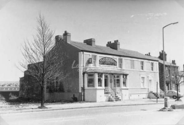 Queens, Chorley. (Pub, External). Published on 21-07-2015