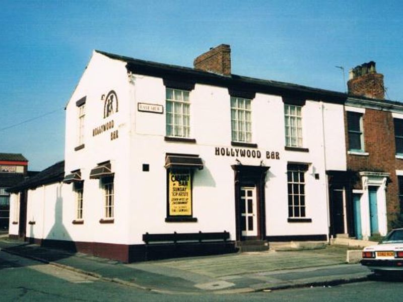 Hollywood Bar (Jim Holderness). (Pub, External, Key). Published on 11-12-2013