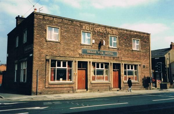 Belle Vue Hotel, Preston (copyright Jim Holderness). (Pub, External, Key). Published on 26-03-2015