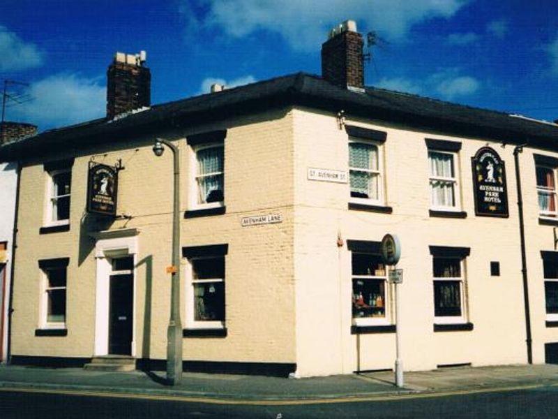 Avenham Park Tavern, Preston (copyright Jim Holderness). (Pub, External, Key). Published on 11-12-2013 