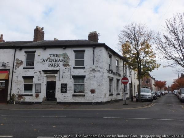 Avenham Park, Preston (photo copyright Barbara Carr). (Pub, External). Published on 17-07-2015
