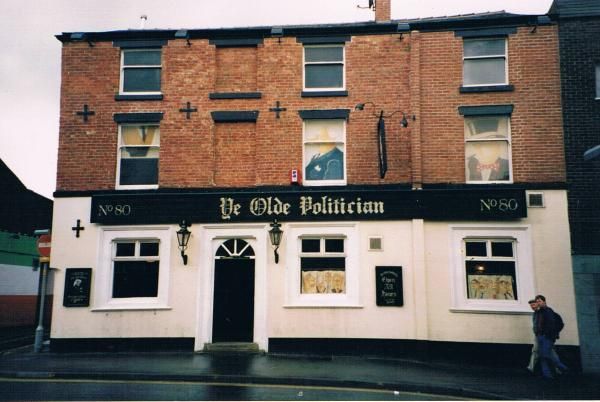 Ye Olde Politicia, Preston (Jim Holderness). (Pub, External). Published on 12-12-2013