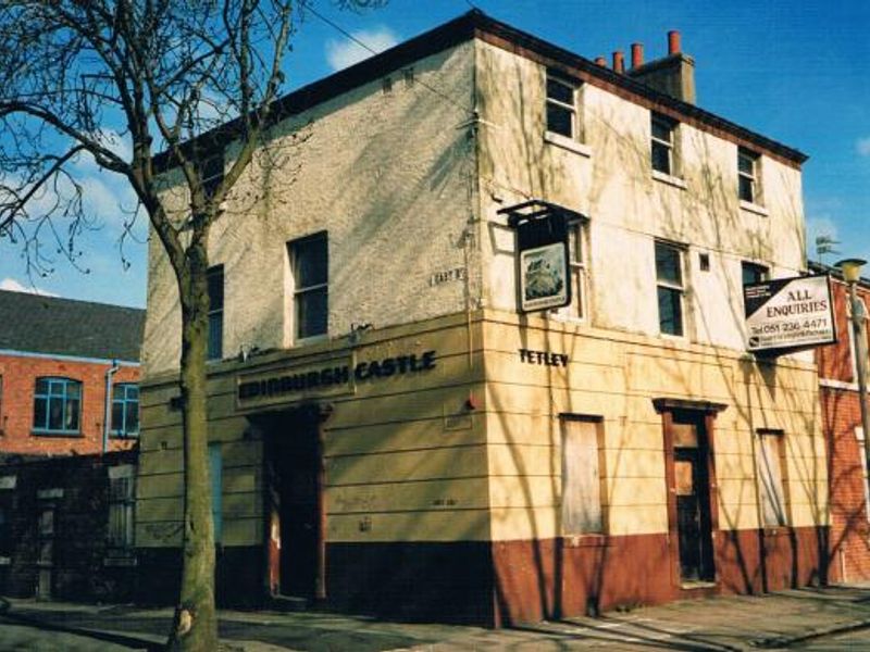 Edinburgh Castle (Jim Holderness). (Pub, External). Published on 12-12-2013
