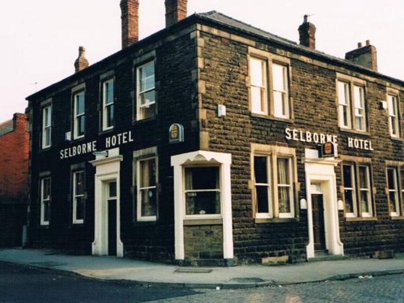 Selborne, (Jim Holderness). (Pub, External, Key). Published on 15-07-2015