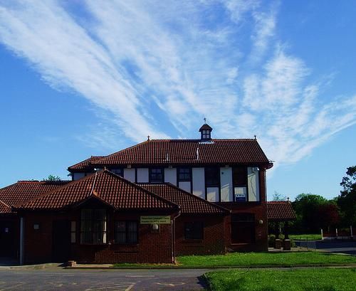 Kingsfold at Penwortham. (Pub, External, Key). Published on 22-10-2015