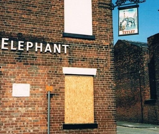 Elephant, Preston (Jim Holderness). (Pub, External). Published on 04-11-2015