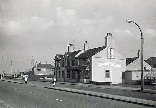 Plough at Lea. (Pub, External). Published on 28-10-2015