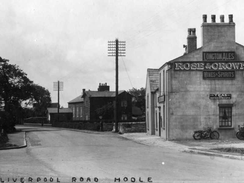 1920s Postcard of the Rose & Crown. (Pub, External, Key). Published on 18-08-2022