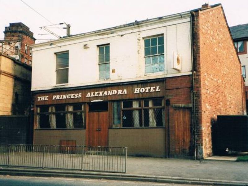 Princess Alexandra, Preston (copyright Jim Holderness). (Pub, External, Key). Published on 29-10-2015 