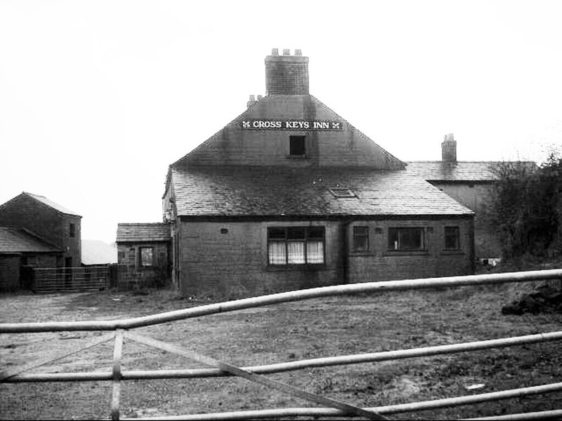 The original Cross Keys pre-restoration. (Pub, External). Published on 18-02-2022