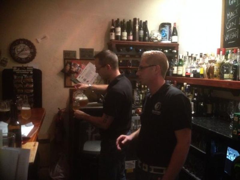Beer Brothers tasting session. (Pub, Bar). Published on 28-07-2016