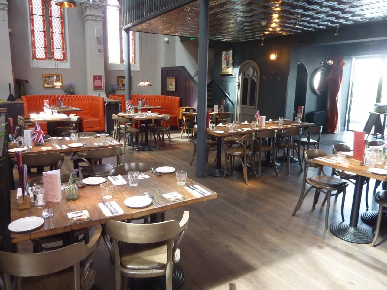 Bistrot Pierre Internal 3 June 2022 DS. (Pub). Published on 08-06-2022