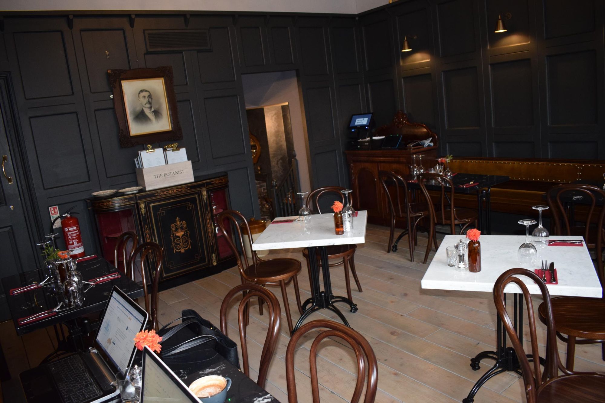 Plau Dining Room Mick Slaughter. (Pub). Published on 26-03-2022