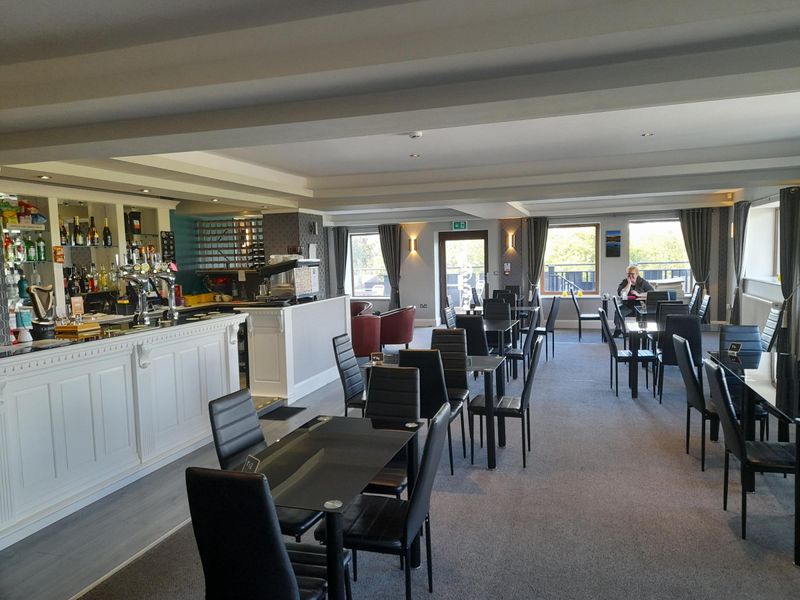 View Bar 26.9.22 (Adrian Smith). Published on 27-09-2022 
