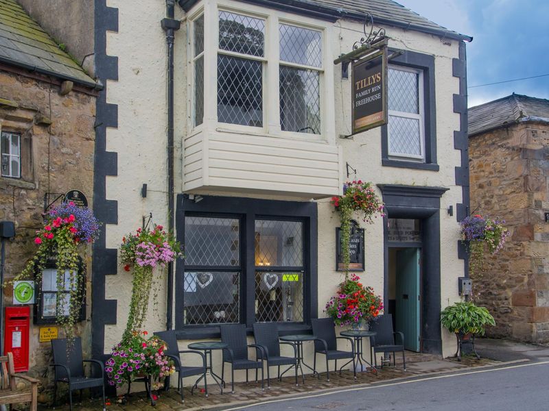 Tilly's, Chipping 19.8.17. (Pub, External). Published on 20-08-2017