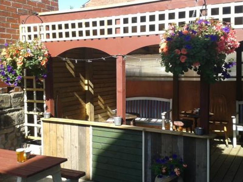 Malt n Hops, Chorley, Beer Garden, July 2016. (Garden). Published on 31-07-2016