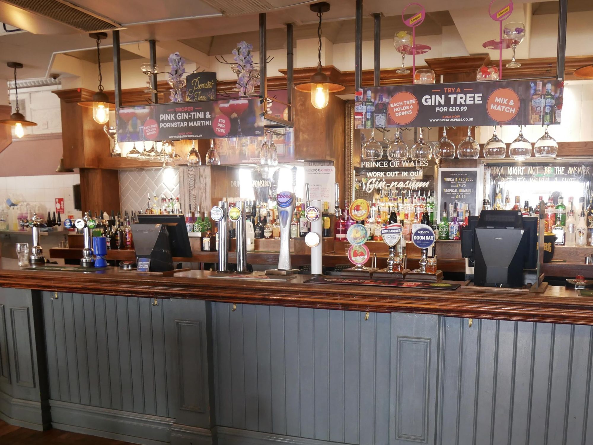 Prince of Wales Bar August 20222 DS. (Pub, Bar). Published on 03-08-2022