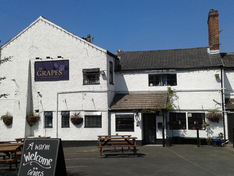 Grapes, Croston 10.5.17. (Pub, External). Published on 29-05-2017