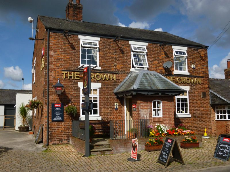 Crown, Croston 13.8.17. (Pub, External, Key). Published on 14-08-2017