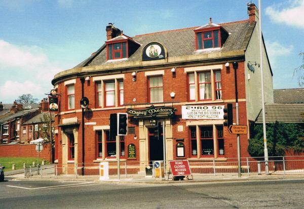Mighty Muldoons, Preston. (Pub, External). Published on 09-11-2015