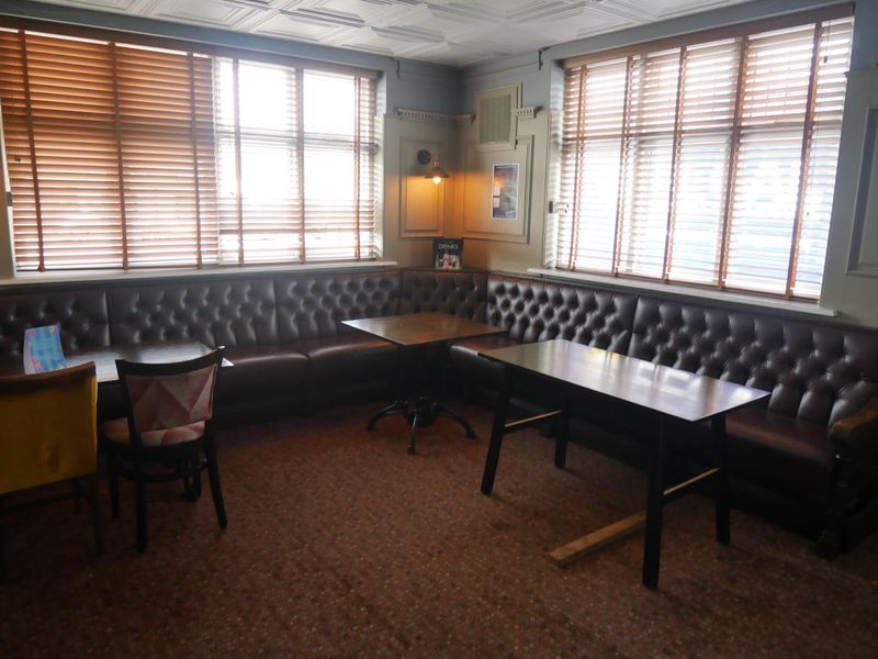 Broadfield Arms Internal1 July 2022 DS. (Pub). Published on 12-07-2022