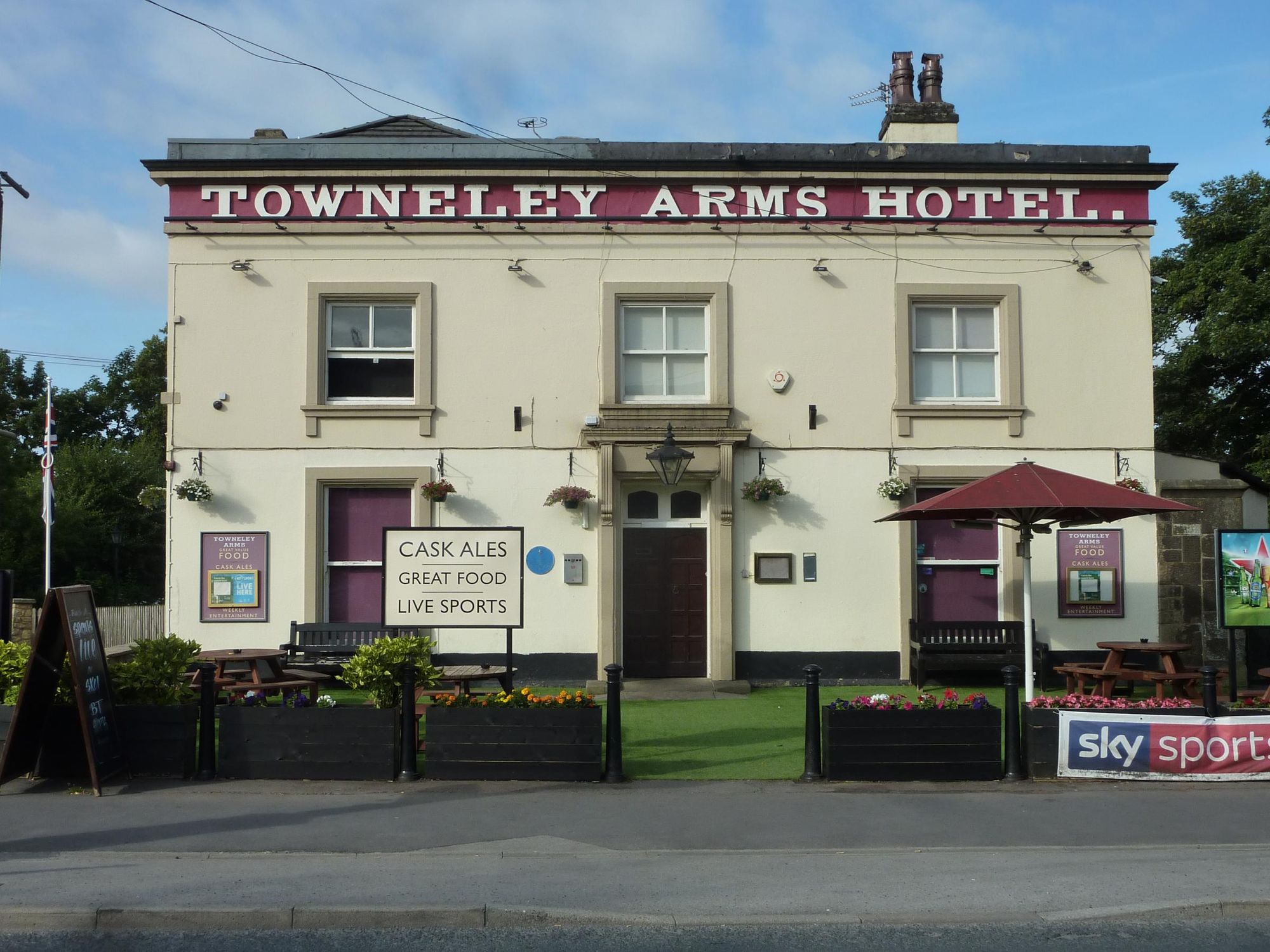 Towneley Arms 25.07.2021. (Pub, External, Sign, Key). Published on 26-07-2021