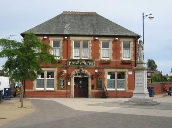 Pleasant Retreat at Lostock Hall. (Pub, External, Key). Published on 20-09-2013