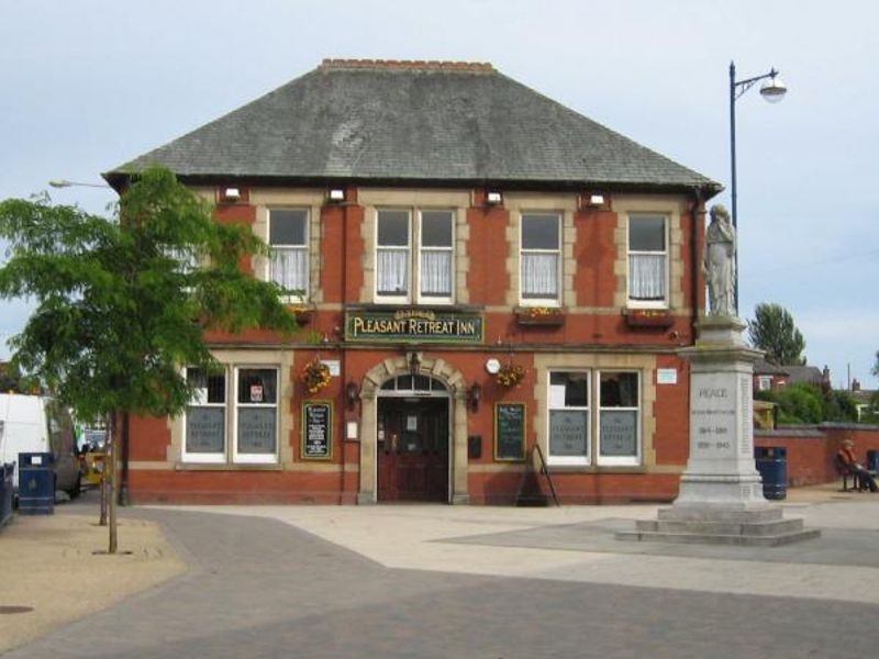 Pleasant Retreat at Lostock Hall. (Pub, External, Key). Published on 20-09-2013