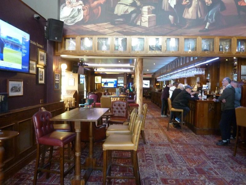 Internal Photo 30.04.2022 DS. (Pub, Bar, Customers). Published on 01-05-2022 