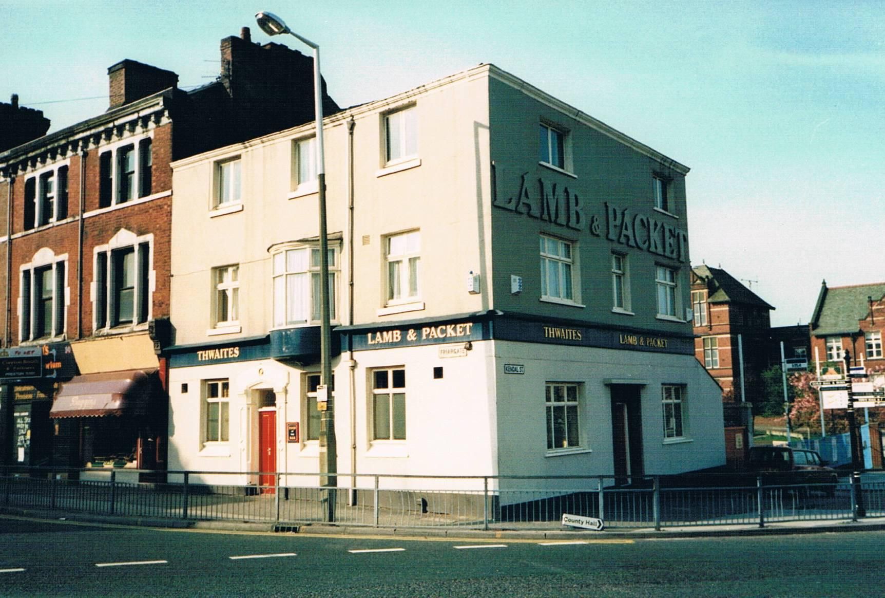 Lamb & Packet (Jim Holderness). Published on 12-04-2022