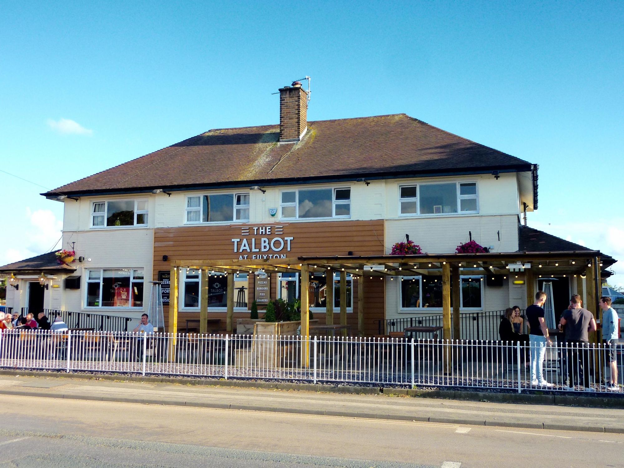 Talbot, Euxton 5.8.17. (Pub, External). Published on 06-08-2017