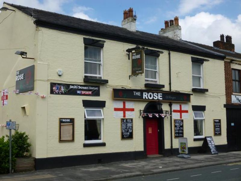 Rose at Farinton. (Pub, External). Published on 22-07-2015 